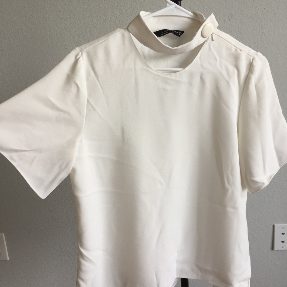 Zara Semi-Detached Women's Blouse w/ Accent Button